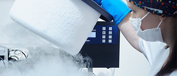 Sperm freezing in a fertility clinic